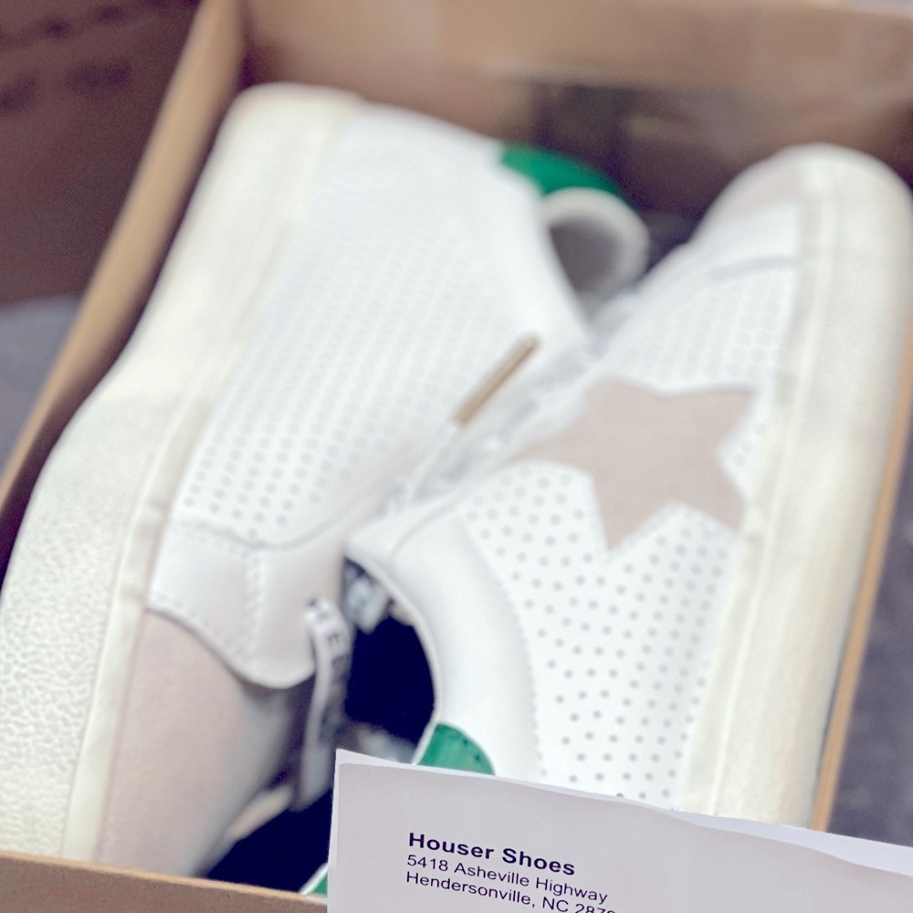 Brand New open box Never Worn Vintage Havana shoes